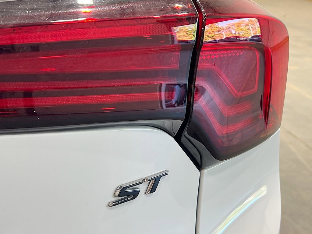 Used 2024 Buick Encore GX Sport Touring w/ Comfort Package image 33