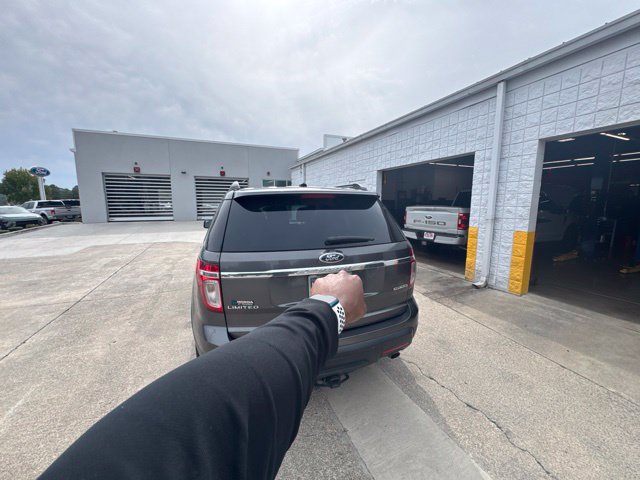 Used 2015 Ford Explorer Limited FWD image 13