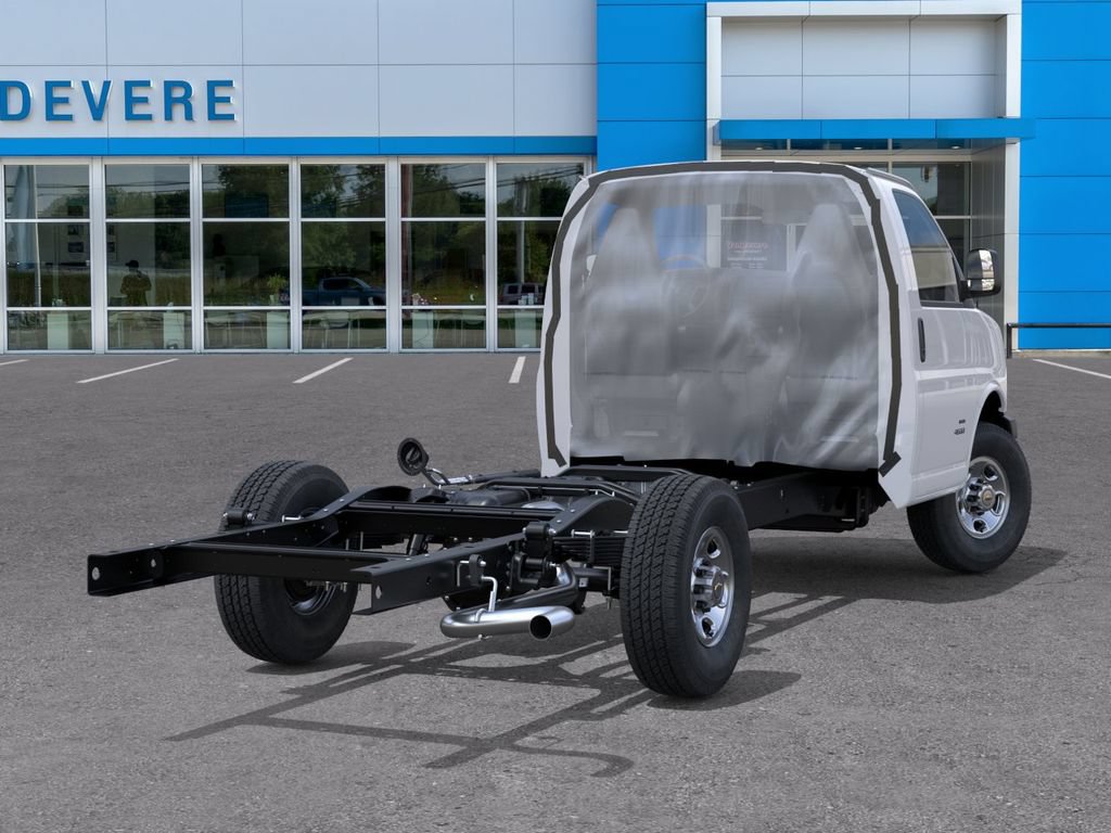 New 2026 Chevrolet Express 3500 w/ Power Convenience Package RWD image 4