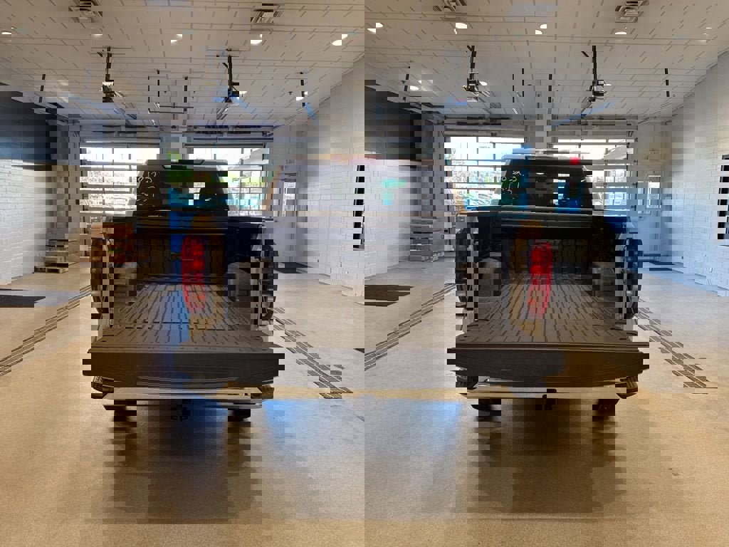 New 2026 GMC Sierra 1500 SLE w/ LPO, GMC Protection Package image 16