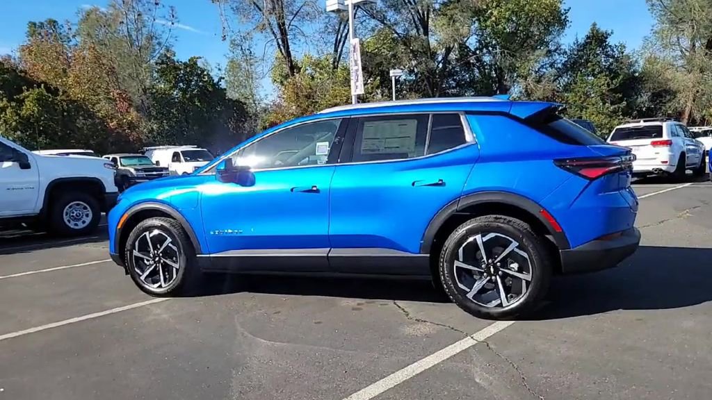 New 2026 Chevrolet Equinox EV LT image 6