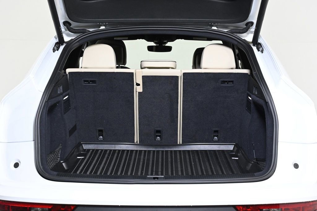Certified 2025 Audi Q5 2.0T Premium Plus w/ Premium Plus Package image 22