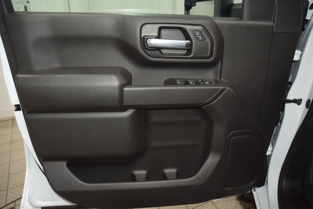 New 2026 Chevrolet Silverado 2500 Custom w/ Custom Value Package AWD/4WD image 48