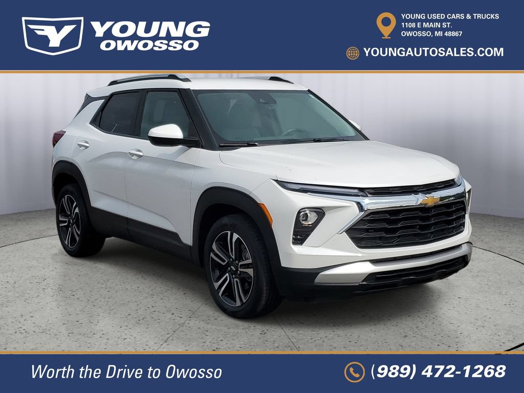Certified 2024 Chevrolet TrailBlazer LT w/ LT Cold Weather Package FWD image 2