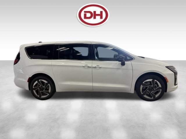 New 2027 Chrysler Pacifica Limited AWD/4WD video 2