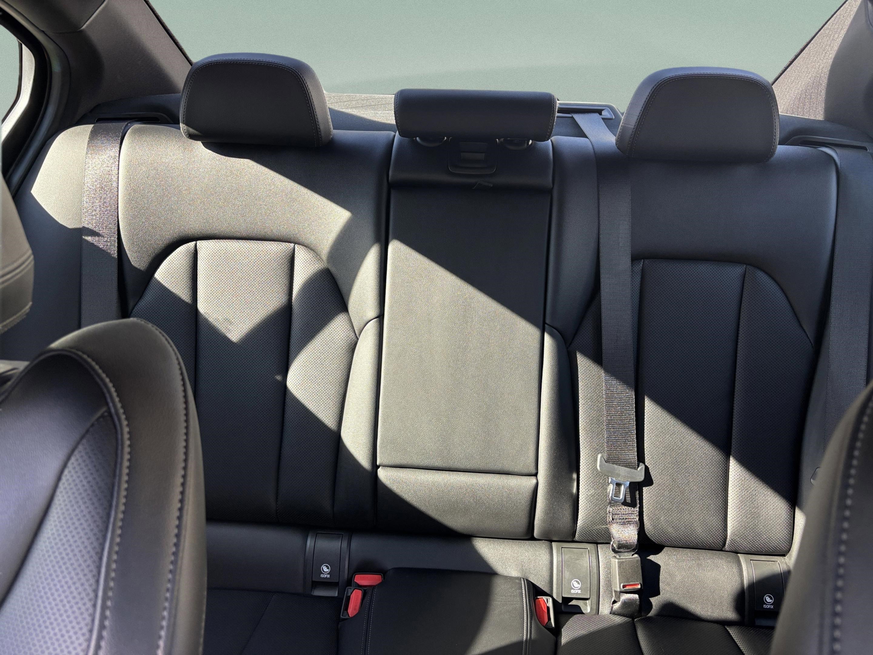 Used 2023 BMW 330i Sedan w/ M Sport Package image 29