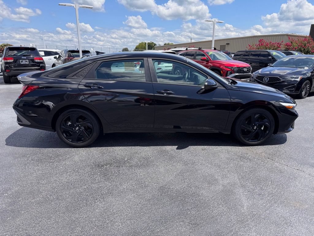 Used 2026 Hyundai Elantra Sport FWD image 6