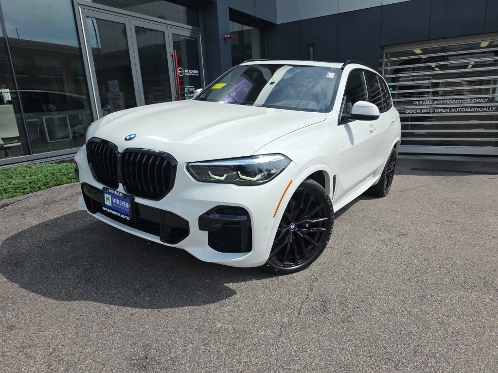 Used 2023 BMW X5 xDrive40i w/ M Sport Package AWD/4WD image 2