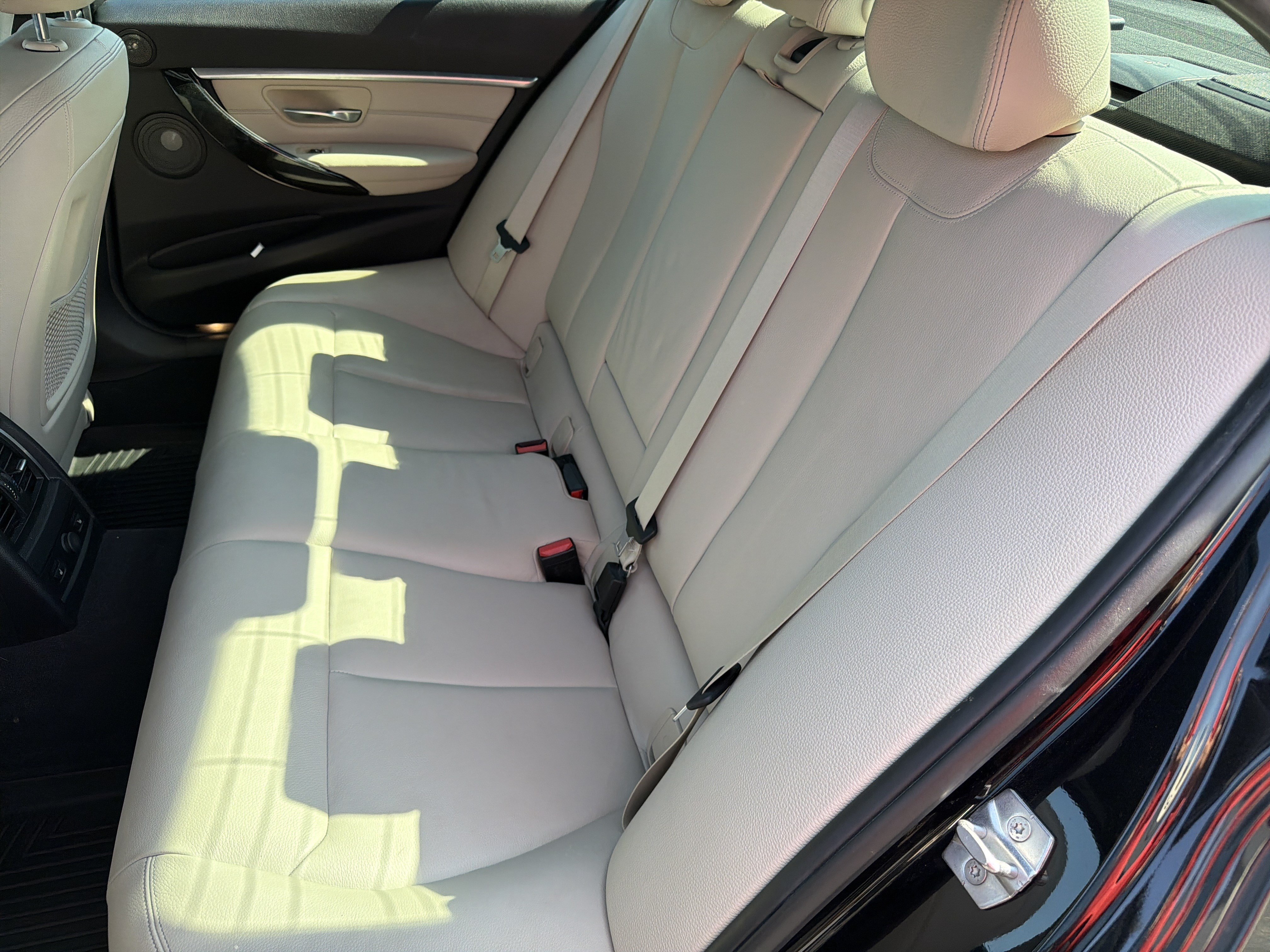 Used 2017 BMW 340i Sedan RWD image 18
