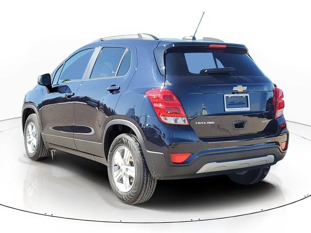 Used 2022 Chevrolet Trax LT w/ LT Convenience Package image 4