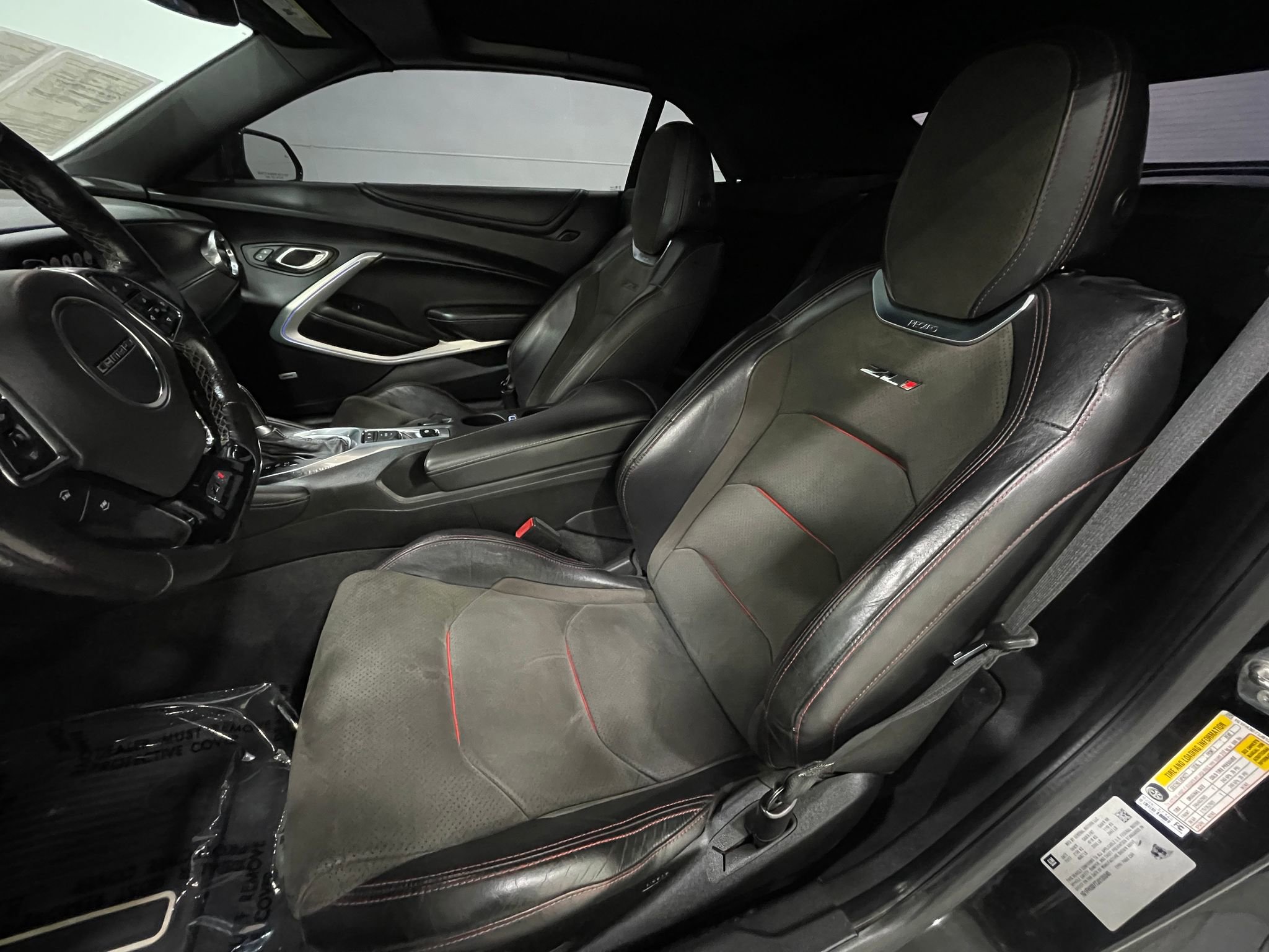 Used 2018 Chevrolet Camaro SS RWD image 12