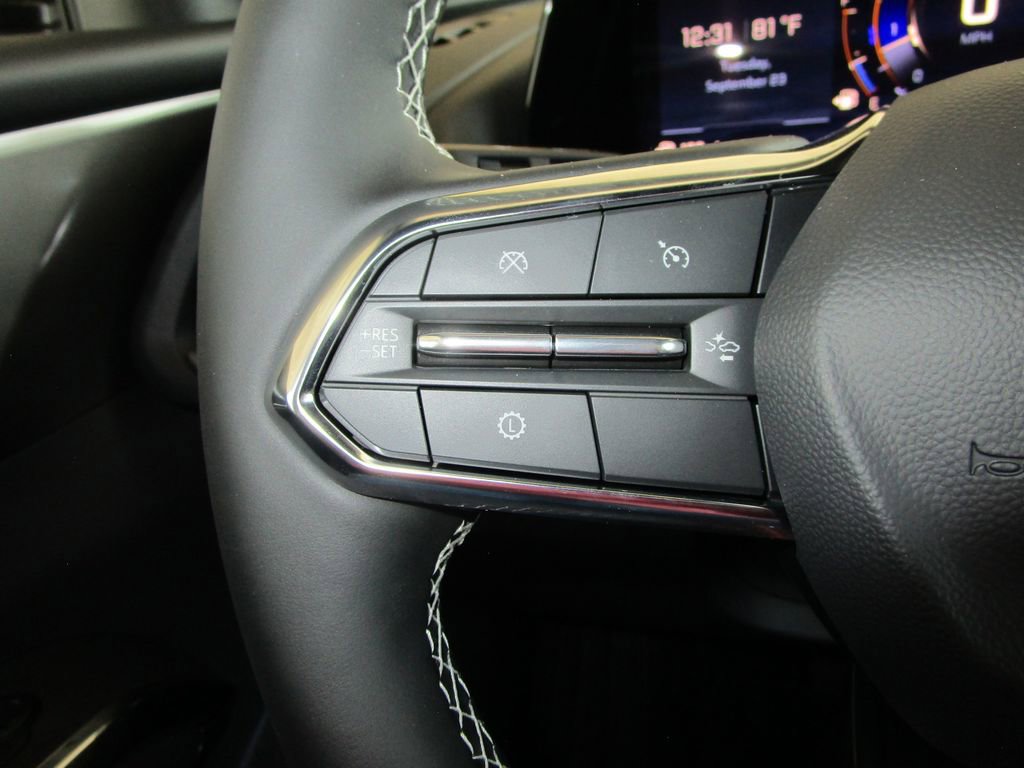 New 2026 Chevrolet Traverse LT w/ Driver Confidence Package image 34