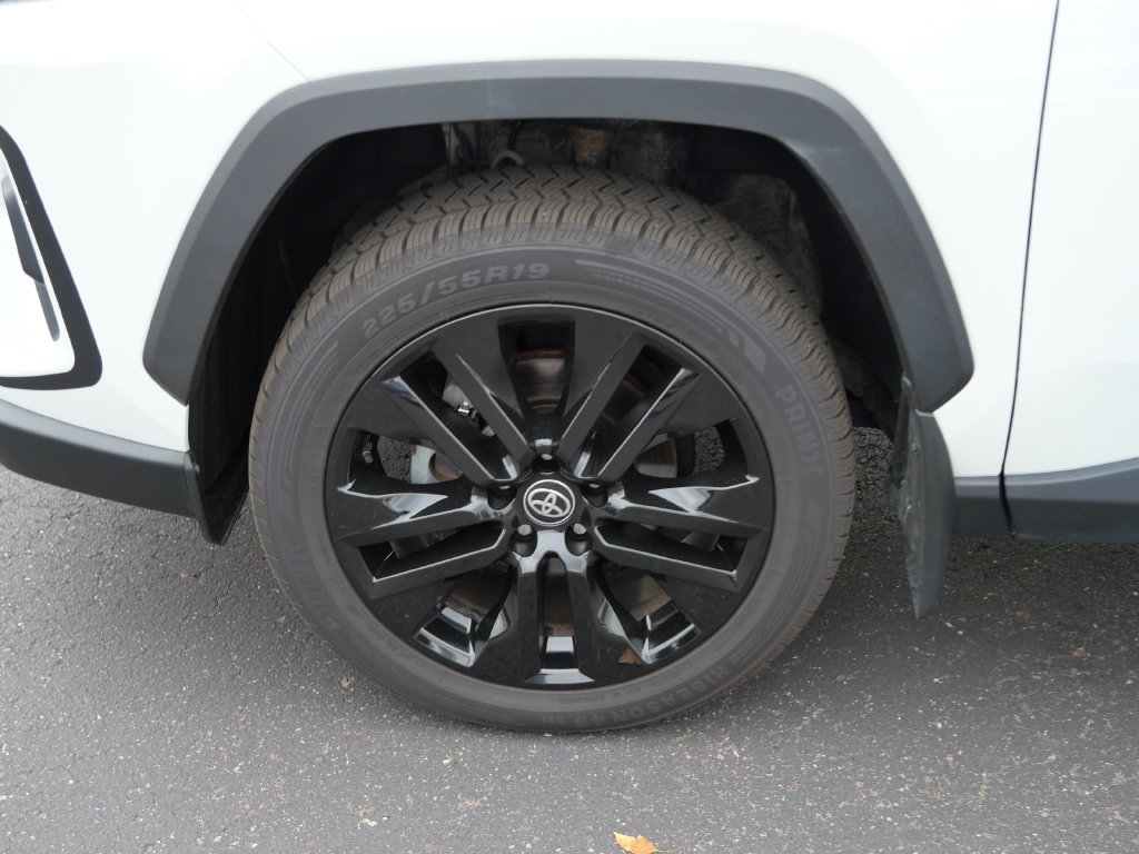 Used 2023 Toyota RAV4 Limited AWD/4WD image 8
