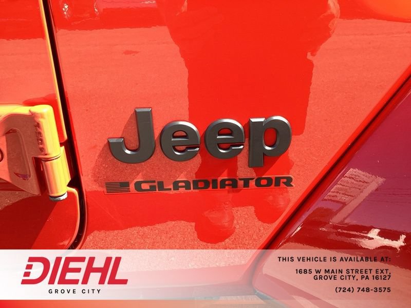 Used 2023 Jeep Gladiator Sport AWD/4WD image 10