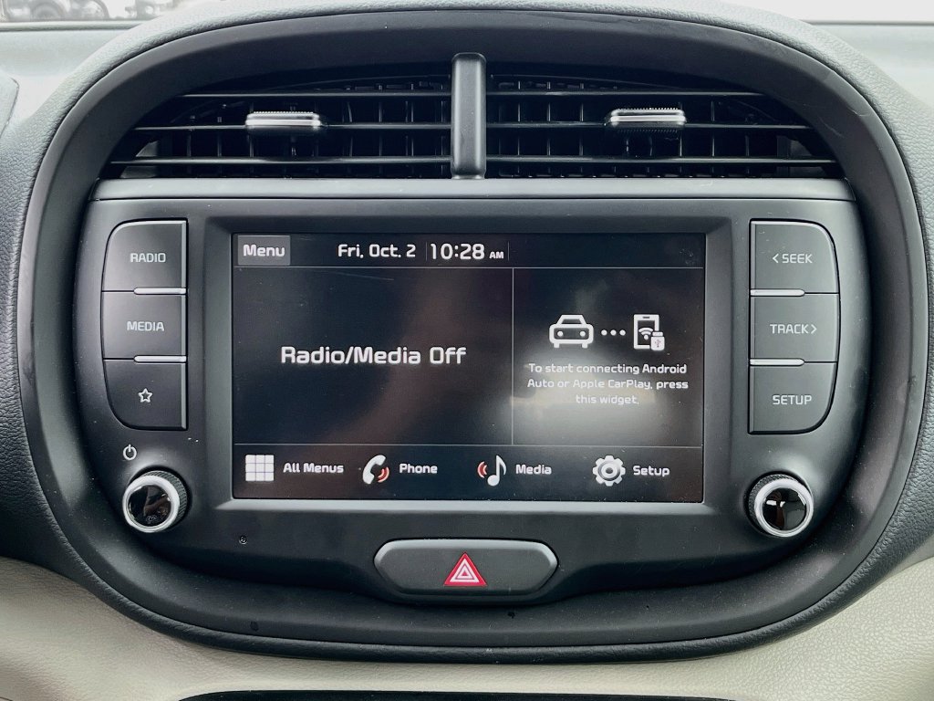 Certified 2025 Kia Soul LX w/ LX Technology Package FWD image 22
