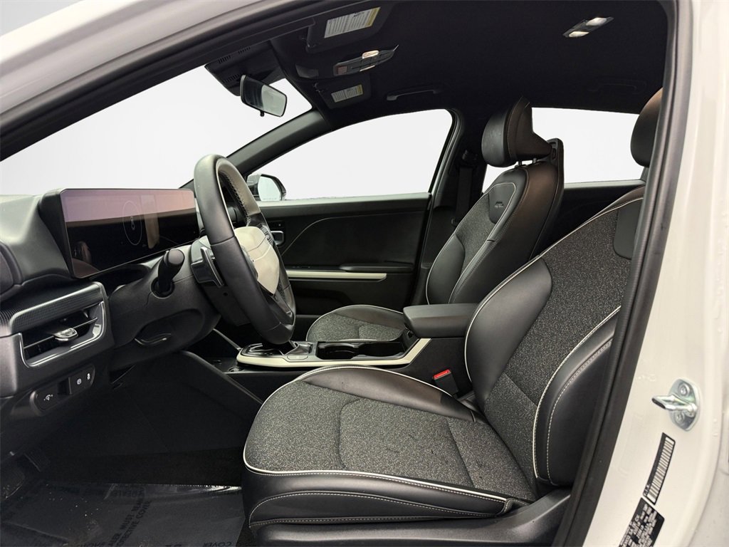 Used 2025 Kia K4 GT-Line image 12