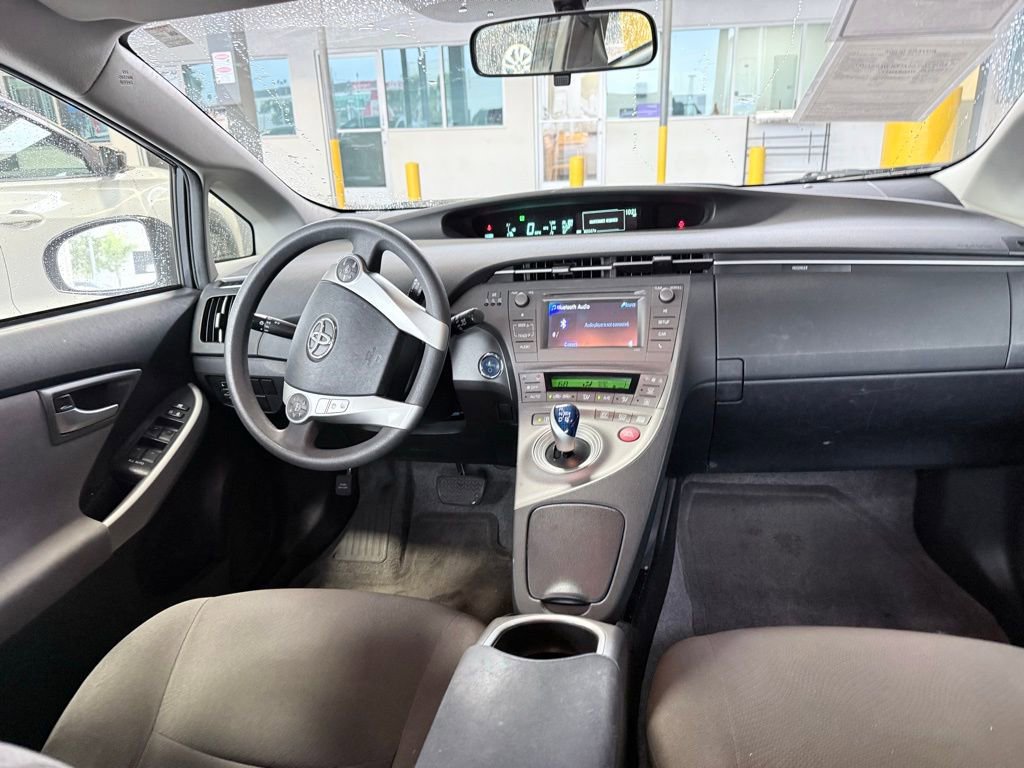 Used 2015 Toyota Prius Four image 11