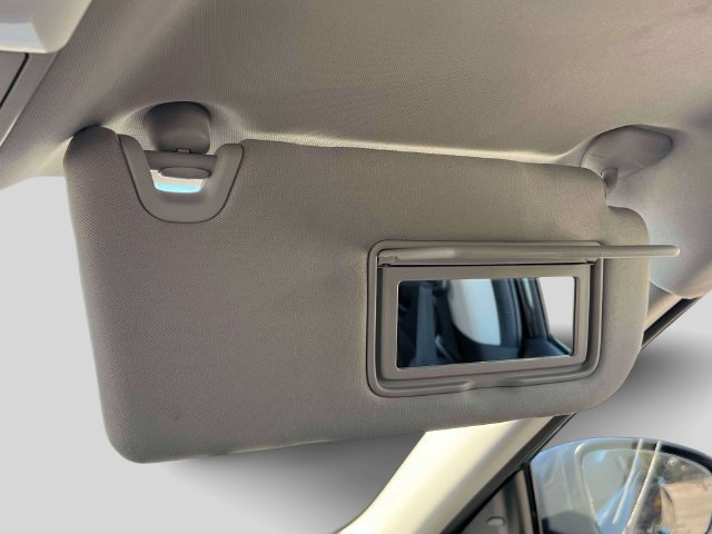 Used 2024 Nissan Altima 2.5 SV AWD/4WD image 32