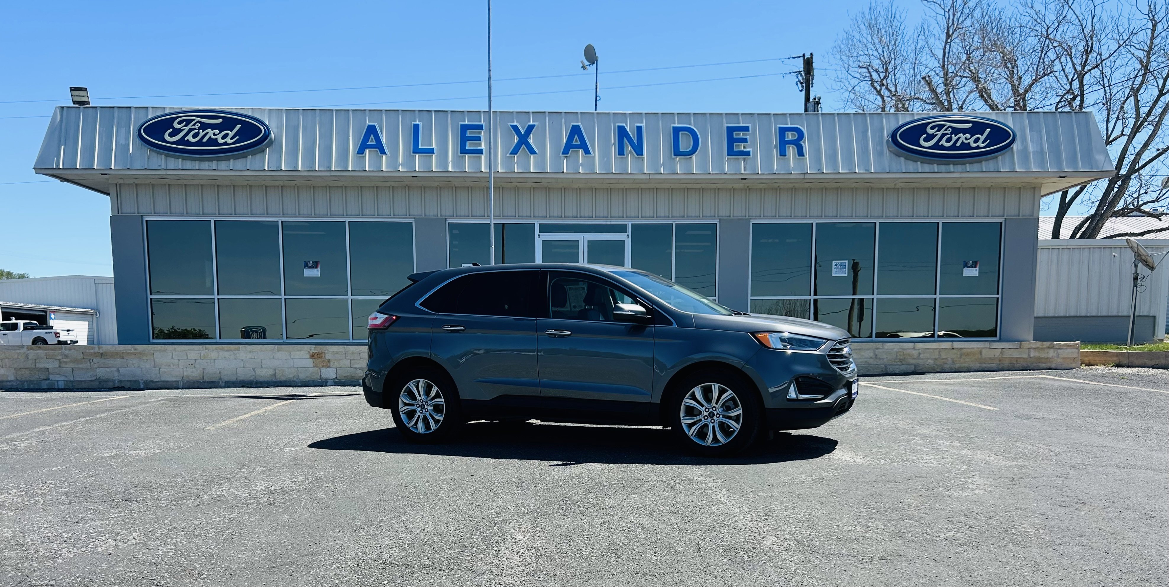 Used 2022 Ford Edge Titanium w/ Equipment Group 301A image 1