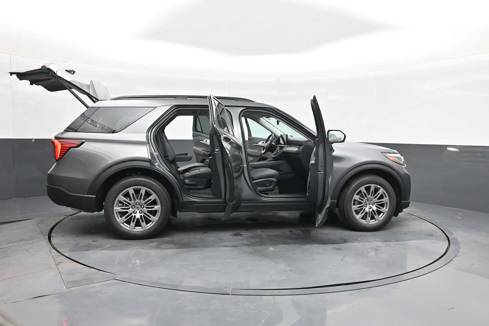 New 2026 Ford Explorer Active w/ Active Comfort Package image 26