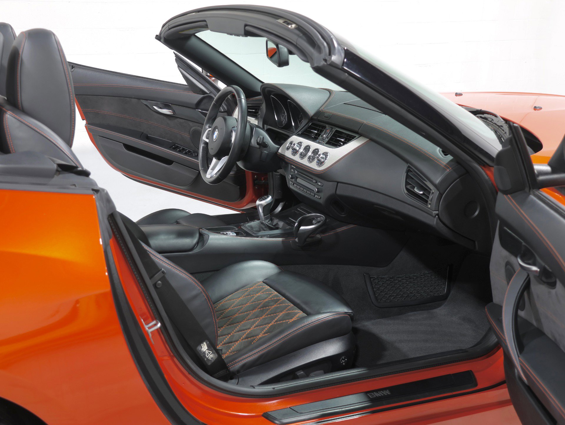 Used 2015 BMW Z4 sDrive28i image 4