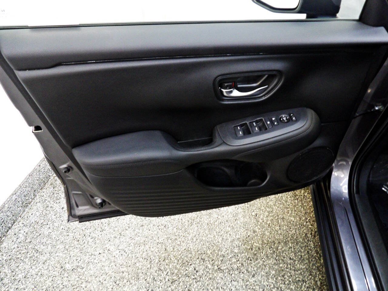 Used 2024 Honda HR-V LX image 7