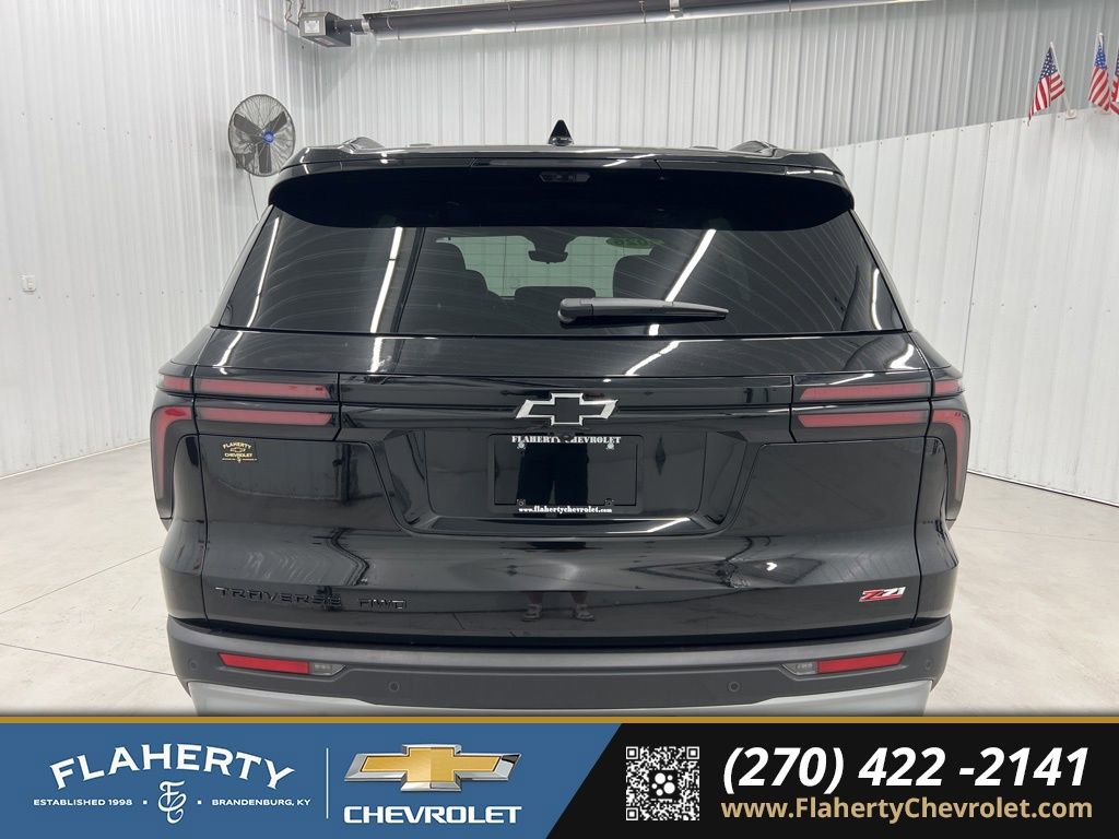 Used 2026 Chevrolet Traverse Z71 w/ Driver Confidence Package image 4