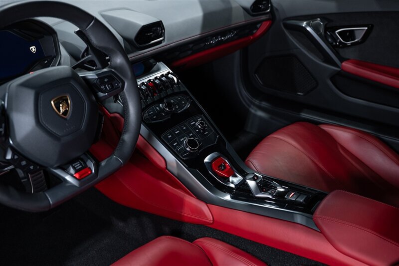 Used 2015 Lamborghini Huracan LP 610-4 AWD/4WD image 46