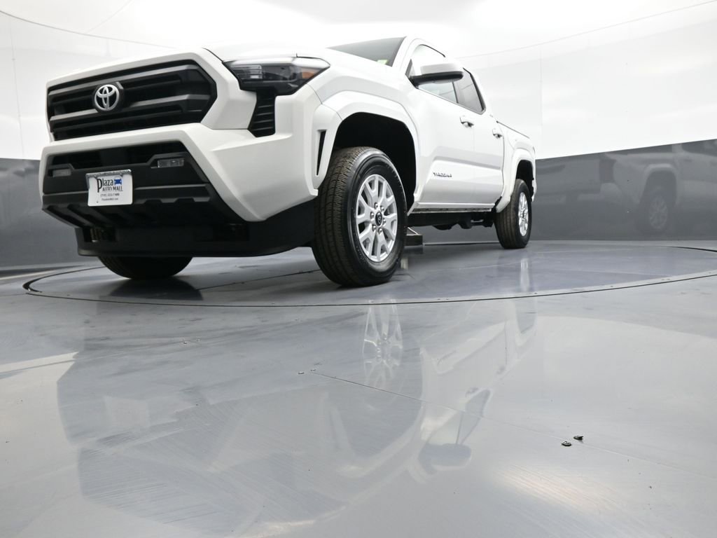Certified 2024 Toyota Tacoma SR5 image 26