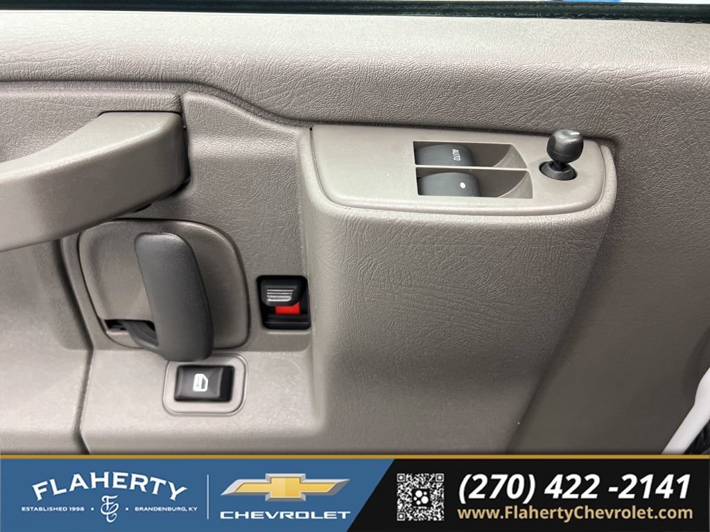New 2026 Chevrolet Express 2500 w/ Driver Convenience Package RWD image 21