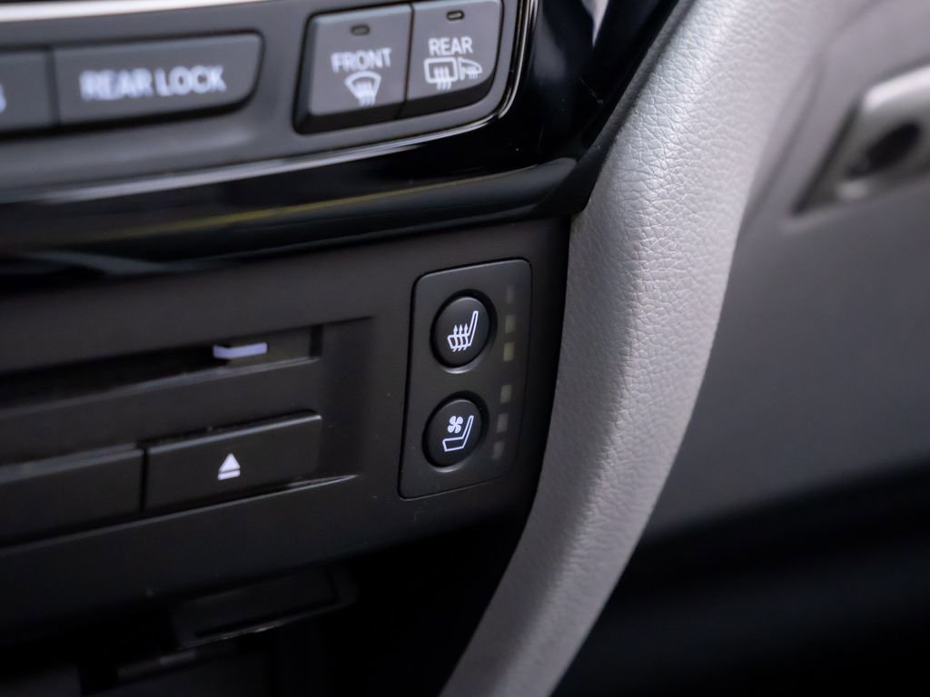 Certified 2018 Honda Pilot Elite image 30