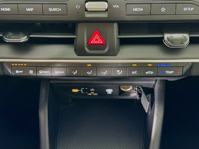 New 2026 Kia K4 FWD image 18