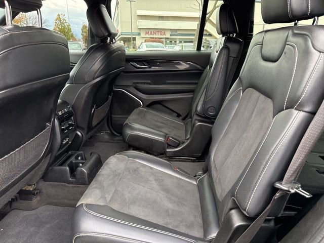 Used 2022 Jeep Grand Cherokee L Laredo image 18