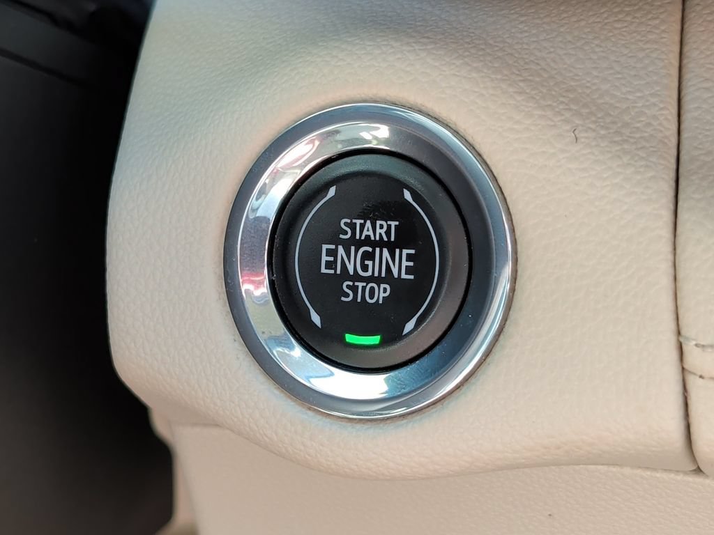 Used 2023 Buick Envision Avenir AWD/4WD image 26