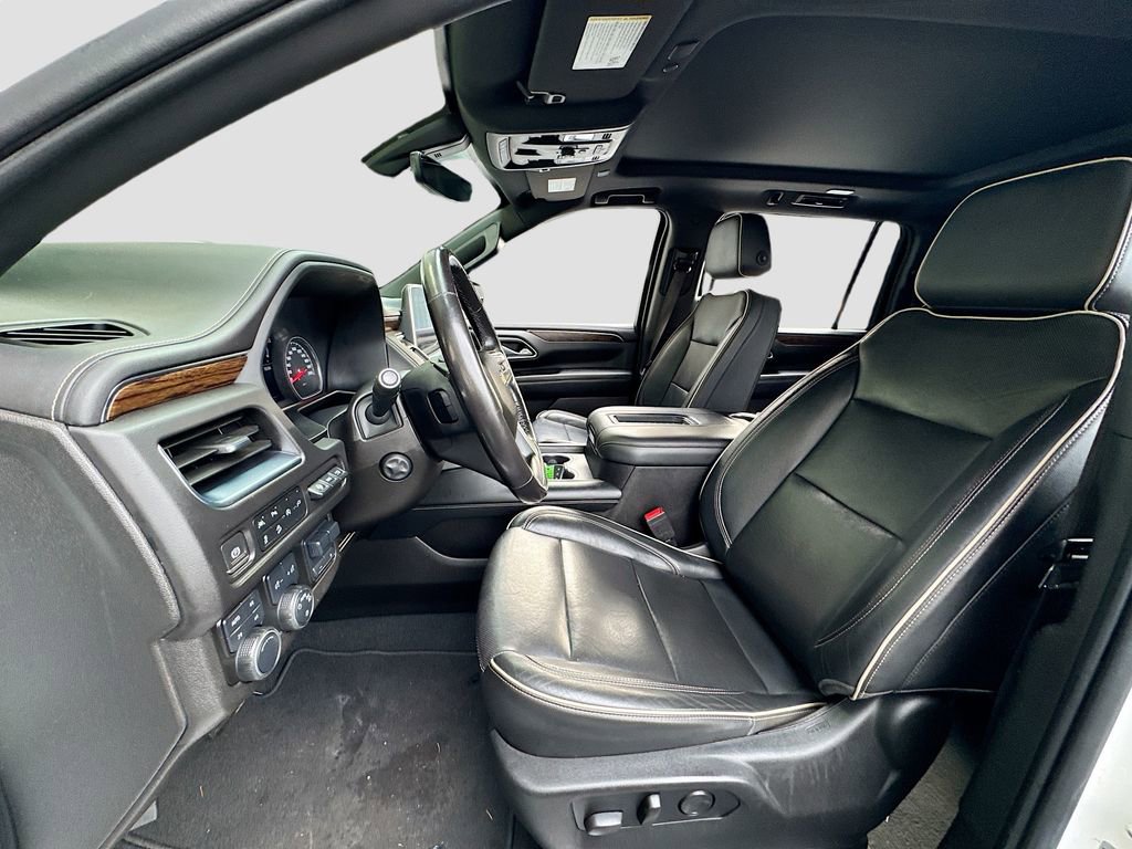 Used 2021 Chevrolet Suburban Premier w/ Premium Package image 12