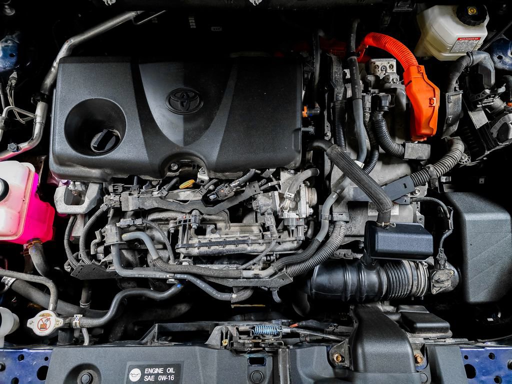 Used 2022 Toyota RAV4 XLE Premium image 12