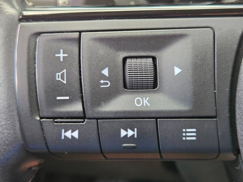 Used 2024 Nissan Pathfinder SL w/ Cargo Package FWD image 27