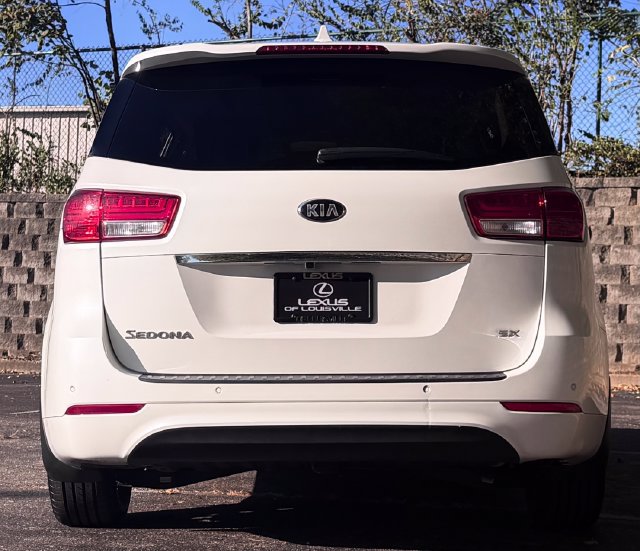 Used 2015 Kia Sedona SX FWD image 42