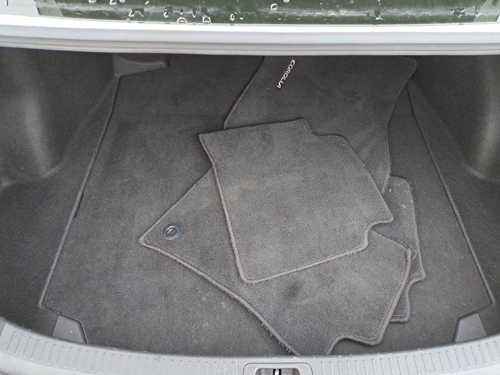 Certified 2023 Toyota Corolla LE image 6