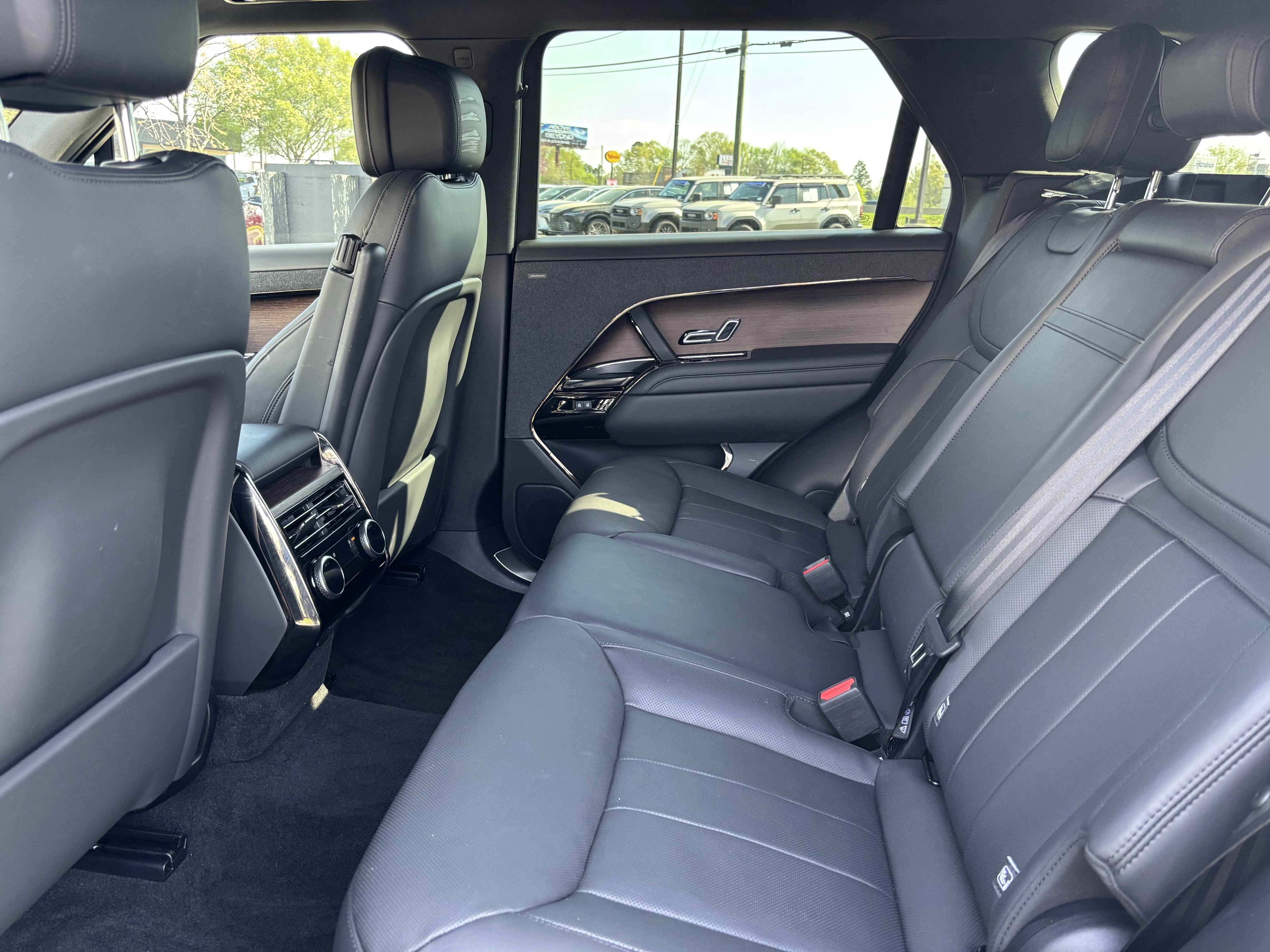 Used 2024 Land Rover Range Rover Sport Dynamic SE image 31