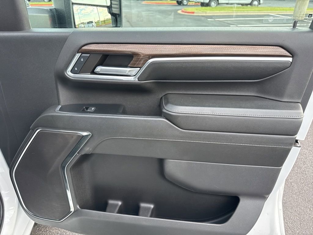 Used 2024 Chevrolet Silverado 2500 LT image 24