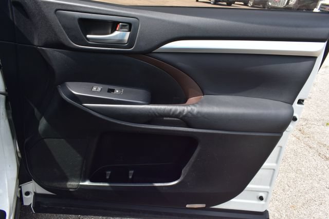 Used 2015 Toyota Highlander XLE AWD/4WD image 47
