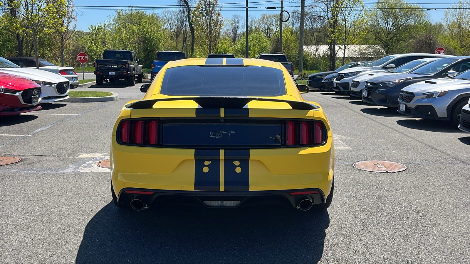 Used 2017 Ford Mustang GT w/ GT Performance Package RWD image 5