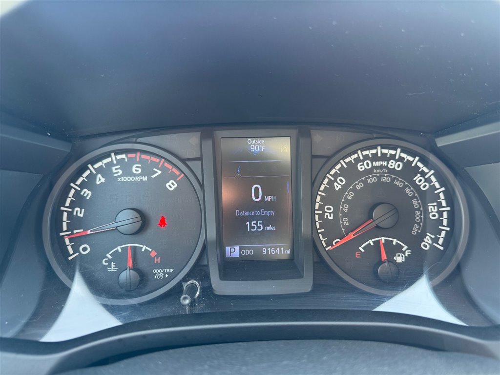 Used 2018 Toyota Tacoma SR RWD image 13