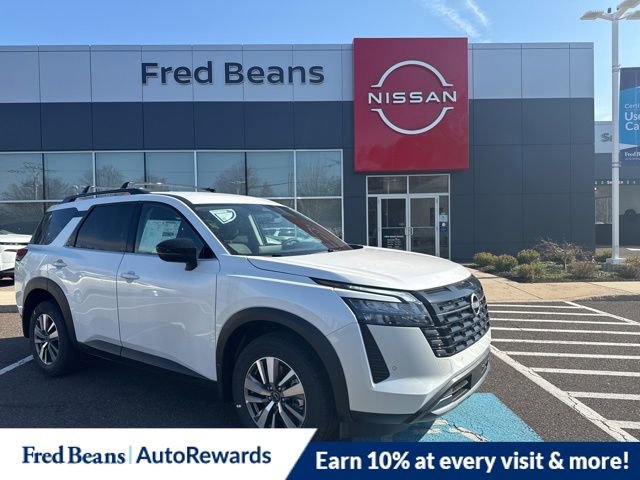 New 2026 Nissan Pathfinder SL image 1