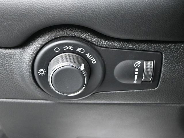 Used 2024 Dodge Durango GT image 37