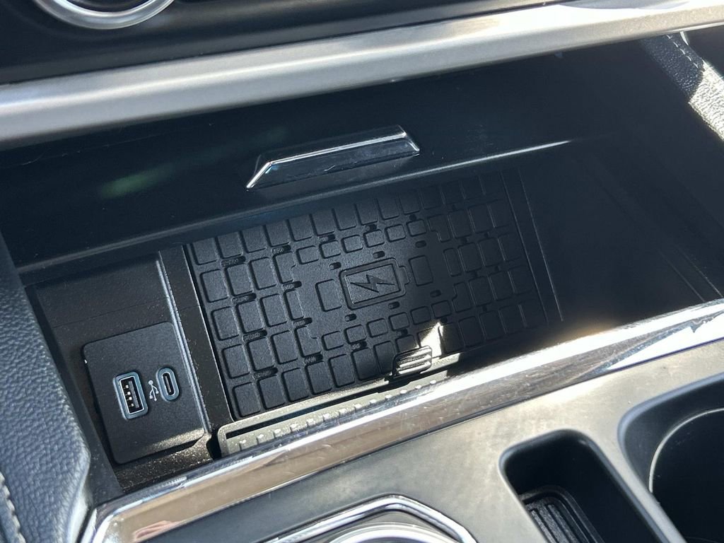 Used 2024 Ford Expedition XLT image 33