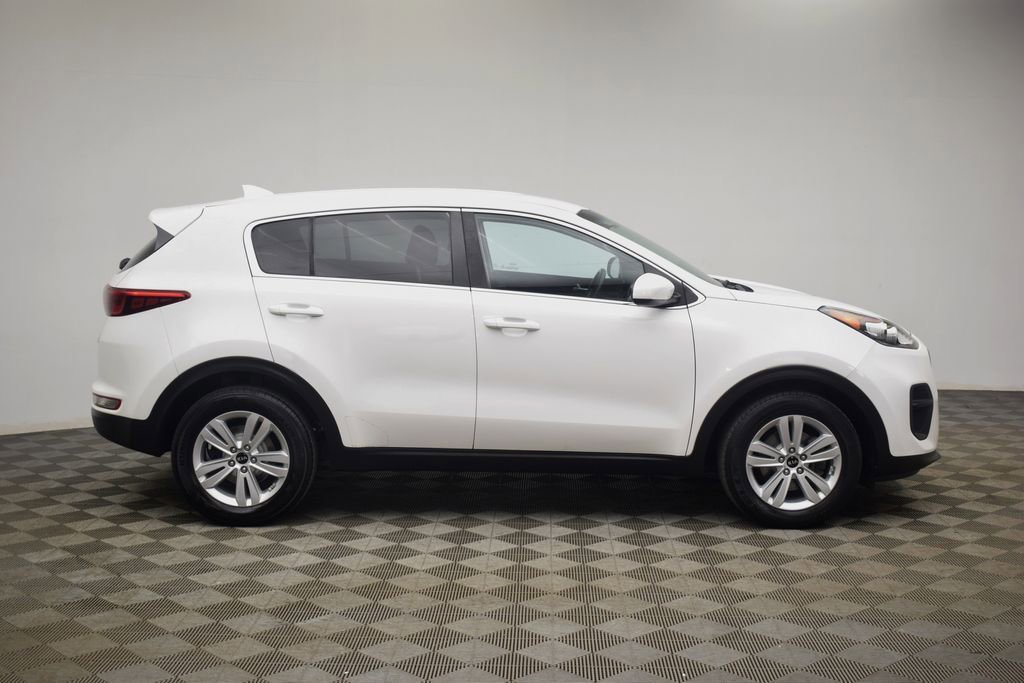 Used 2018 Kia Sportage LX image 12
