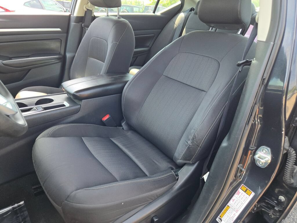 Used 2022 Nissan Altima 2.5 SV FWD image 27