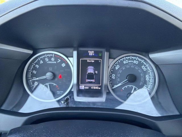 Used 2022 Toyota Tacoma SR5 w/ Technology Package image 26